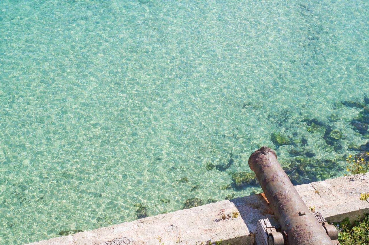 Meraviglia Sul Mare Монополи Екстериор снимка
